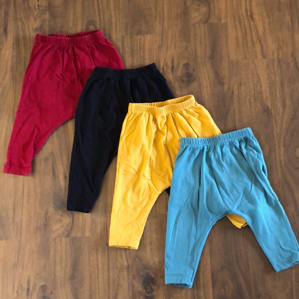 12-18 month Old Navy U-Shaped Pants 4-Pack